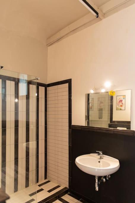 Nice Apartment Near The Basilica Of San Lorenzo Florence Ngoại thất bức ảnh